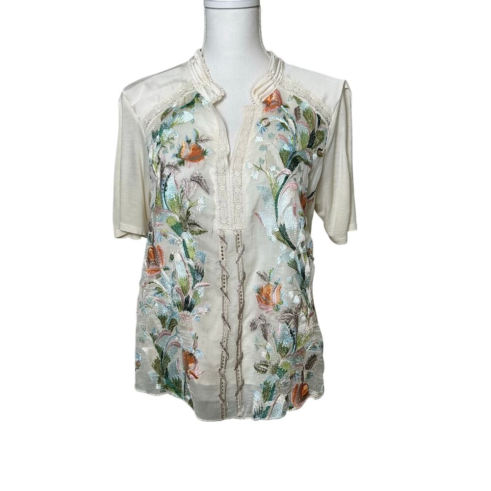 Tiny Anthropologie Eliana short sleeve embroidered floral mixed media top M